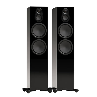 Monitor Audio Silver 500 8G in High Gloss Black, angled view