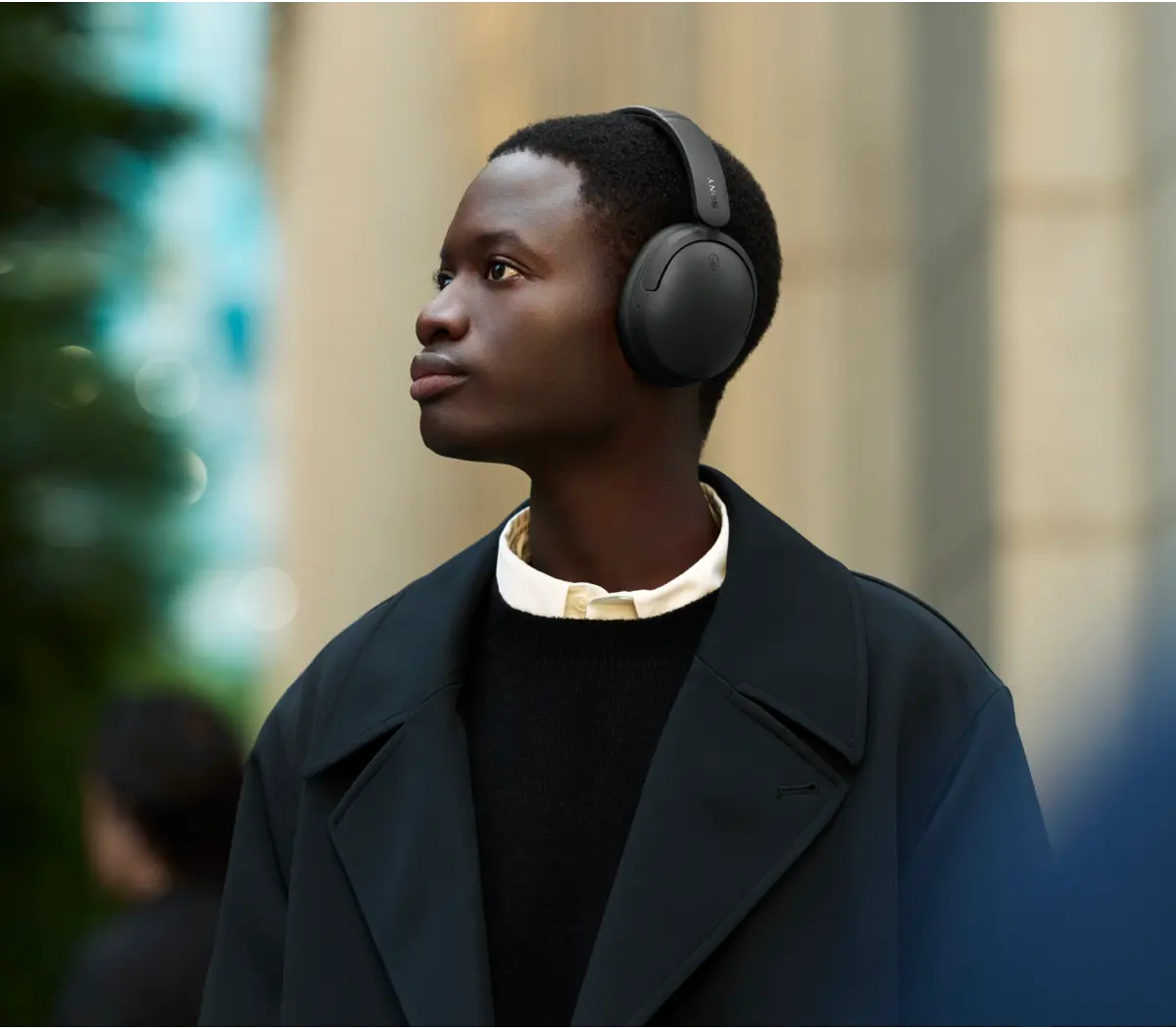 Sony WH-CH730N in Black, product view 5